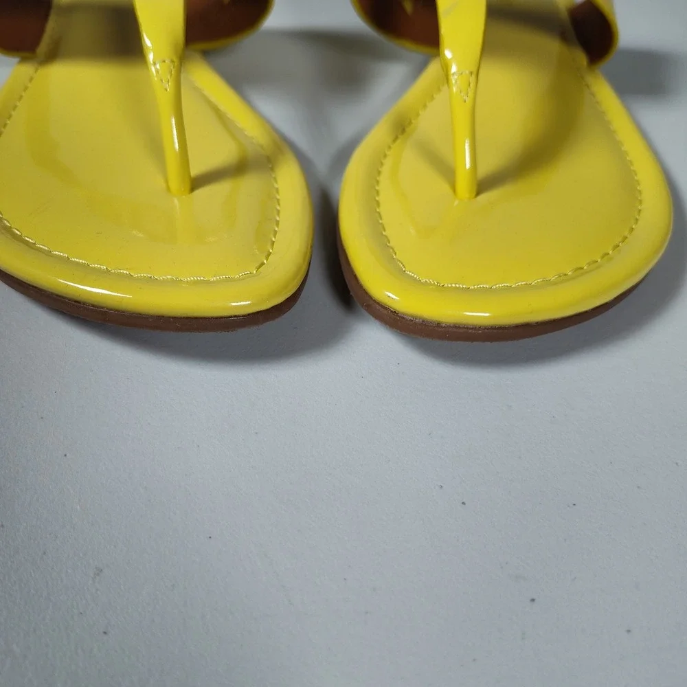 J. McLaughlin Nora Patent Leather Yellow Thong Sandals Flat Slides Womens 9